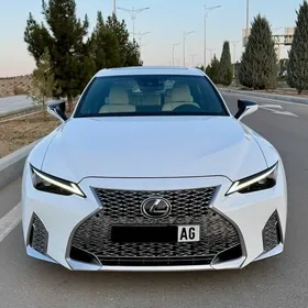 Lexus IS 350 2022