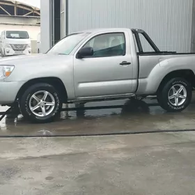 Toyota Tacoma 2011