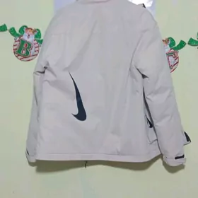 Nike Kurtga