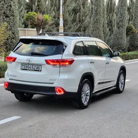 Toyota Highlander 2017