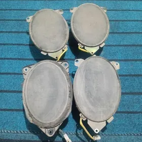 Taýota kamry kalonka.