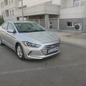 Hyundai Elantra 2018