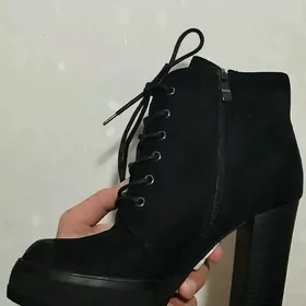 Сапоги женские новые р39