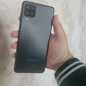 Samsung A12