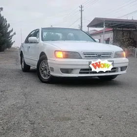 Nissan Cefiro 1995
