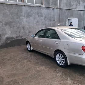 Toyota Camry 2003