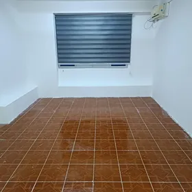 Mir 4 Yubileyni ofis