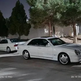 Mercedes-Benz E55 AMG 2000
