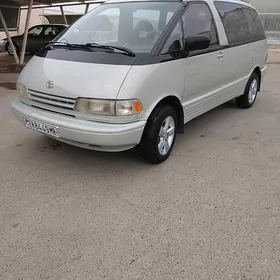 Toyota Previa 1990