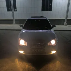 Hyundai Elantra 2010