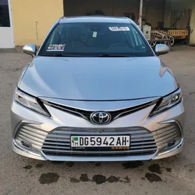 Toyota Camry 2022