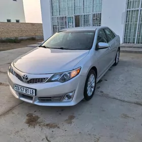 Toyota Camry 2012