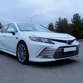 Toyota Camry 2022