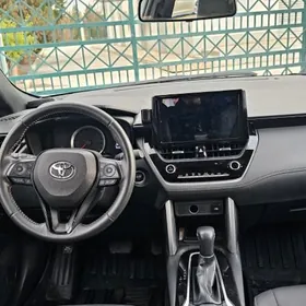 Toyota Corolla Cross 2024