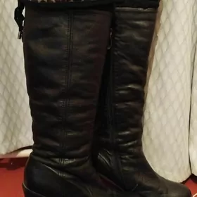 Кожаные сапоги