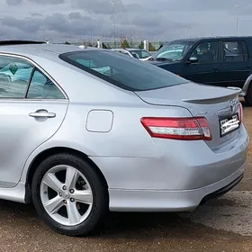 Toyota Camry 2011
