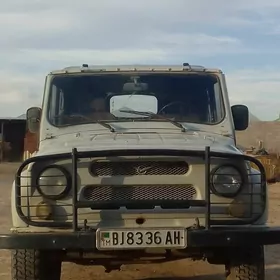 UAZ 469 1999