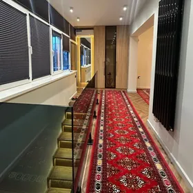 Mir1 1etaž 3kom Lux