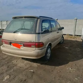 Toyota Previa 1992