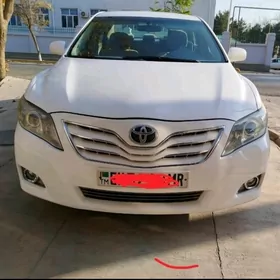 Toyota Camry 2010