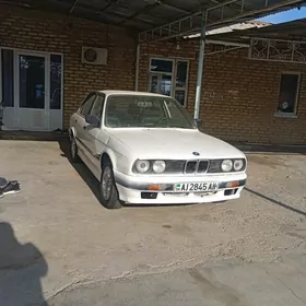 BMW 320 1989