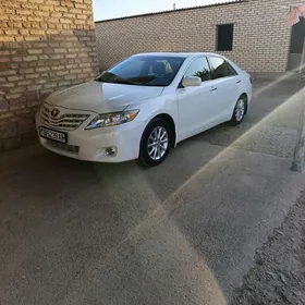 Toyota Camry 2011