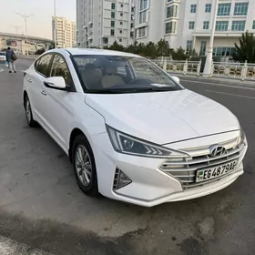 Hyundai Elantra 2019