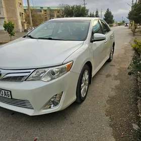 Toyota Camry 2014