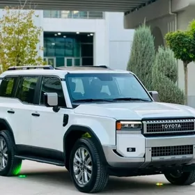 Toyota Land Cruiser Prado 2025