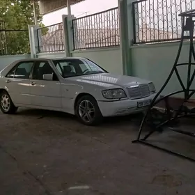 Mercedes-Benz 600SEL 1992