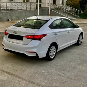 Hyundai Accent 2022