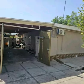 Ak altyn ýarym plan jaý