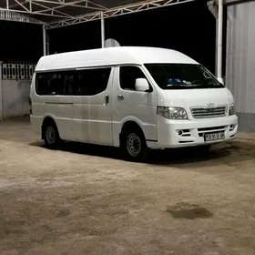Toyota Hiace 2014