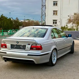 BMW E39 2003
