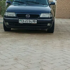 Opel Astra 1996