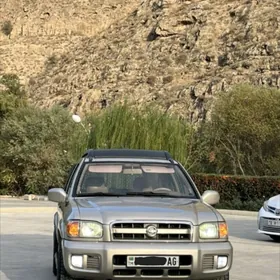Nissan Pathfinder 2002