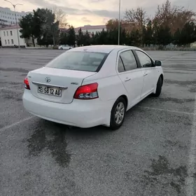 Toyota Yaris 2008