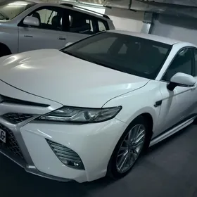 Toyota Camry 2018