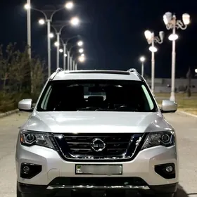 Nissan Pathfinder 2021
