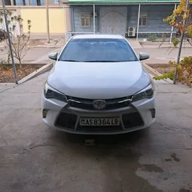 Toyota Camry 2016