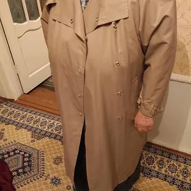 кофта и плащ