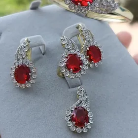 Bizuterya Gyzyla 1:1 kopya