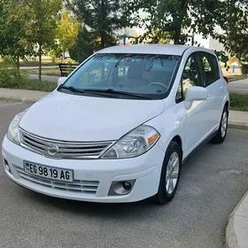 Nissan Versa 2010