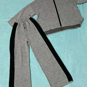 Спортивные костюмы