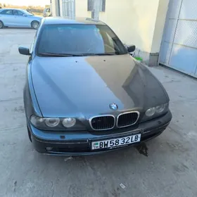 BMW E39 1999