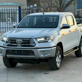 Toyota Hilux 2025