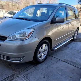 Toyota Sienna 2005
