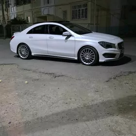 Mercedes-Benz CLA 2015