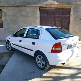 Opel Astra 2000
