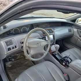 Toyota Avalon 2000